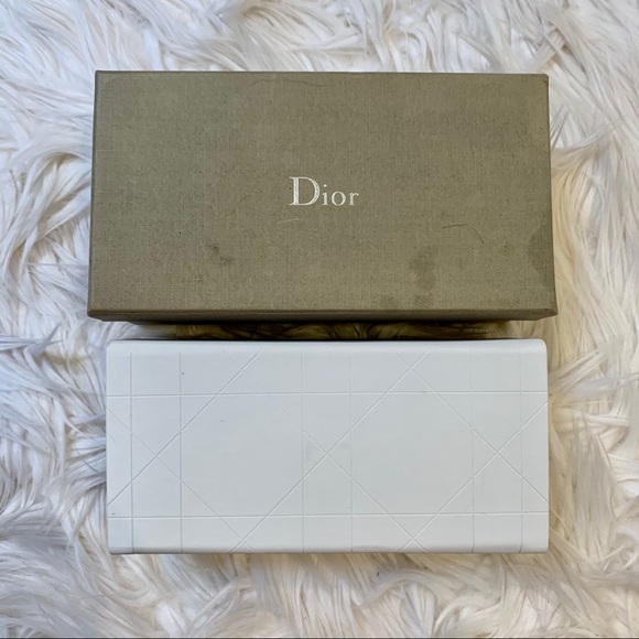 DIOR Sunglasses Case & Pouch & Cleaning Cloth - Picture 2 of 5